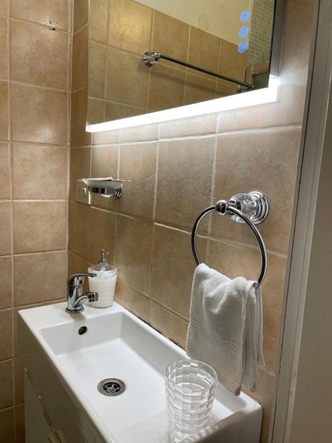 Apartment In The Heart Of Roma Exteriör bild